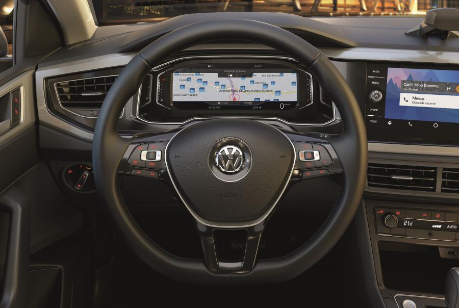 Панель приборов Volkswagen Polo Highline 2017 года  (LA) (фото 11 из 11)